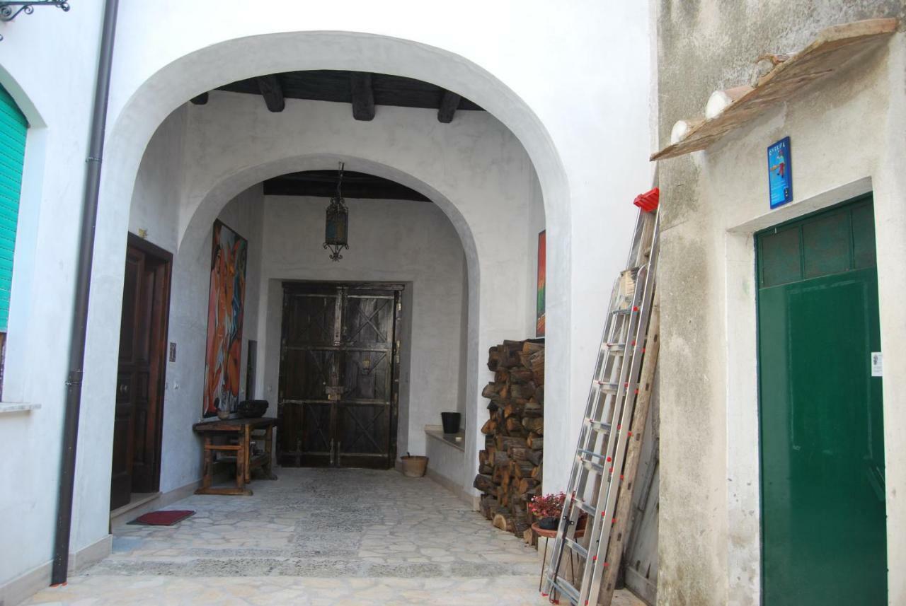 B&B Pozzo Dei Desideri ฟิชเชียโน ภายนอก รูปภาพ